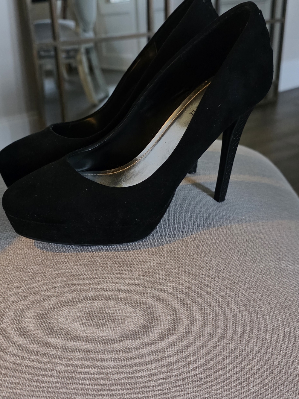 Jennifer Lopez Black Suede Platform Stiletto Pumps
